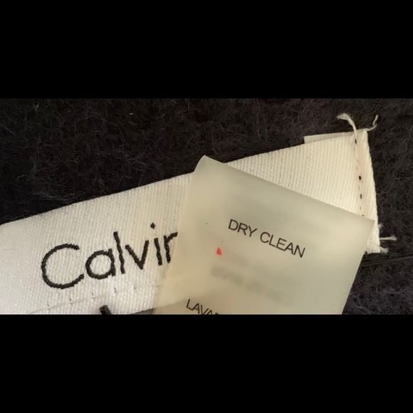 Calvin Klein Ruana Geometric Poncho - Picture 4 of 6